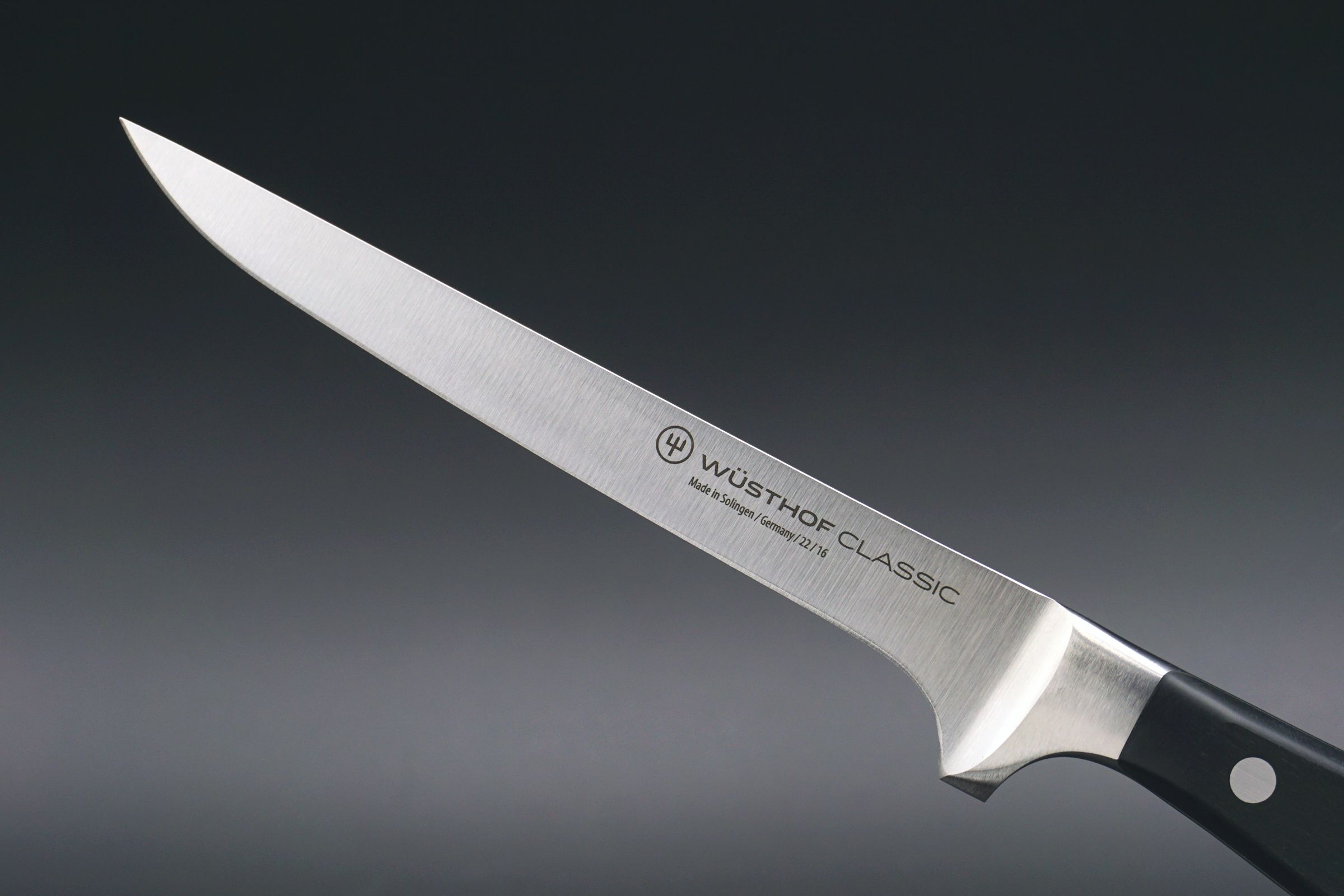 Wüsthof CLASSIC Ausbeinmesser - Klinge: 16 cm - Detailansicht Klinge